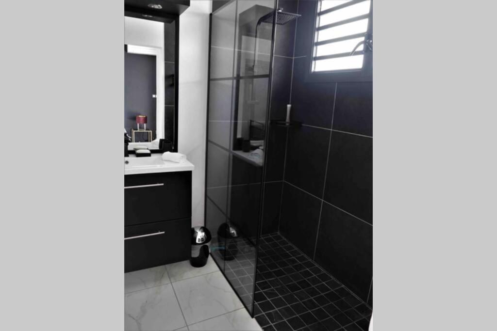 Villa Palm Diamond Jacuzzi&Piscine privés Le Diamant Kültér fotó