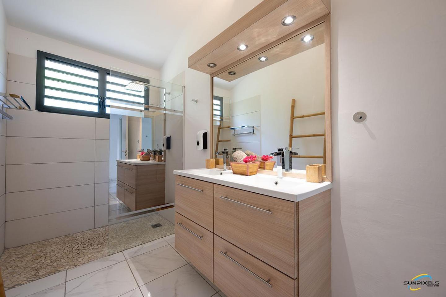 Villa Palm Diamond Jacuzzi&Piscine privés Le Diamant Kültér fotó
